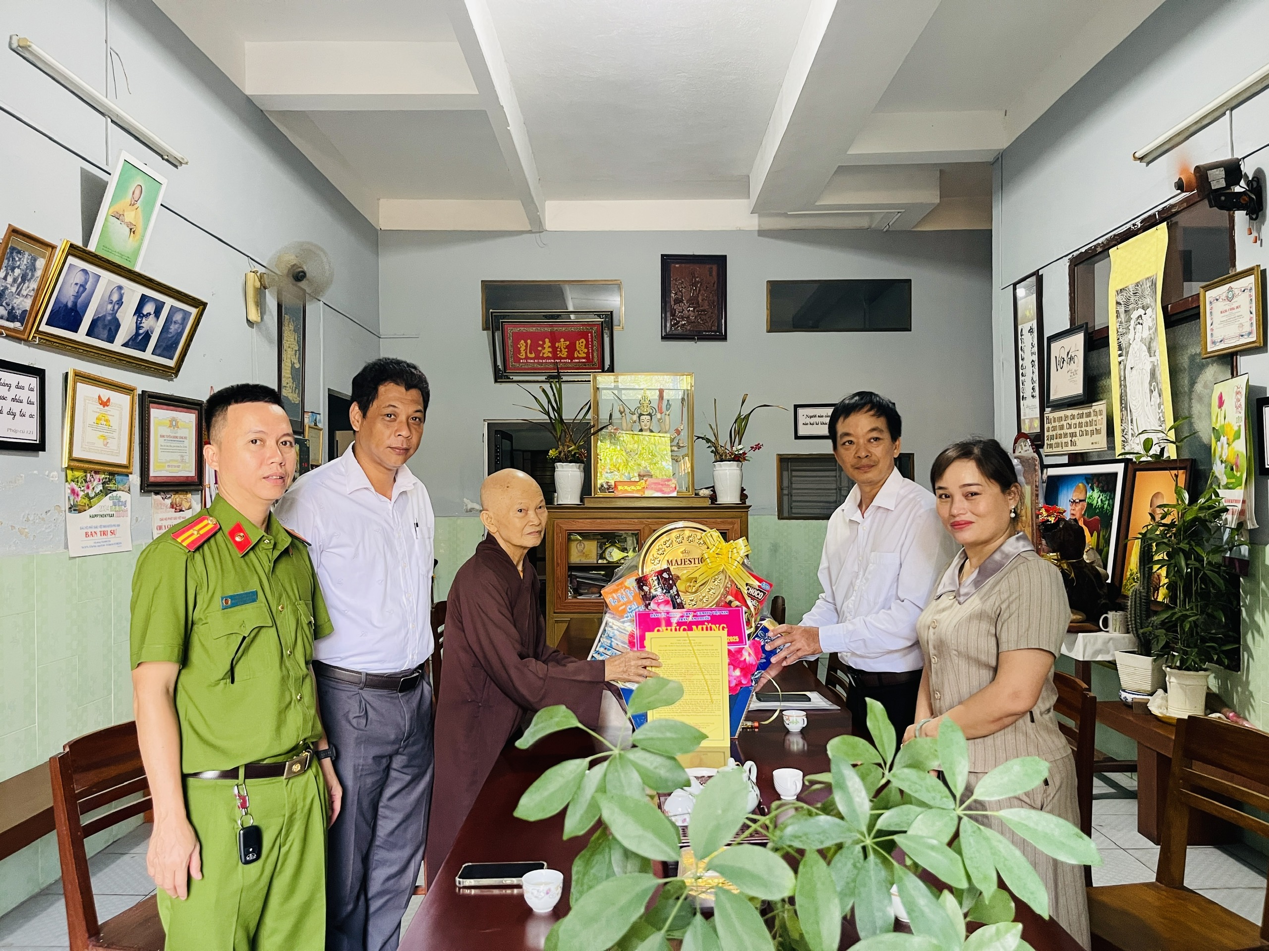 anh tin bai